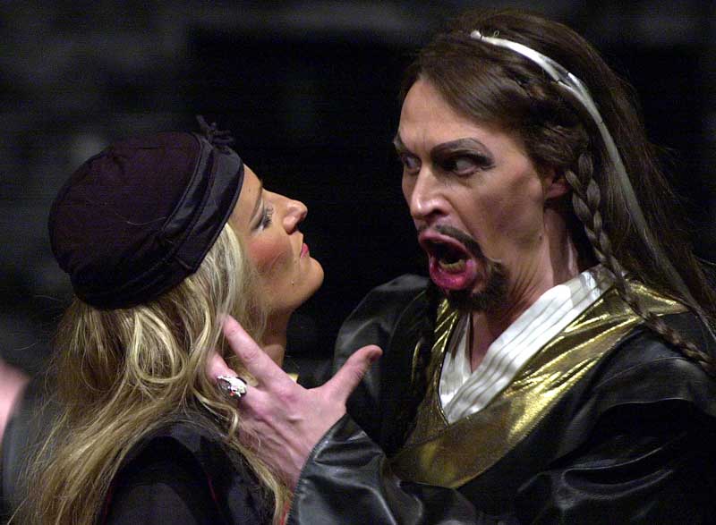 Attila: Konstantin Gorny, Odabella: Rlik Szilvia