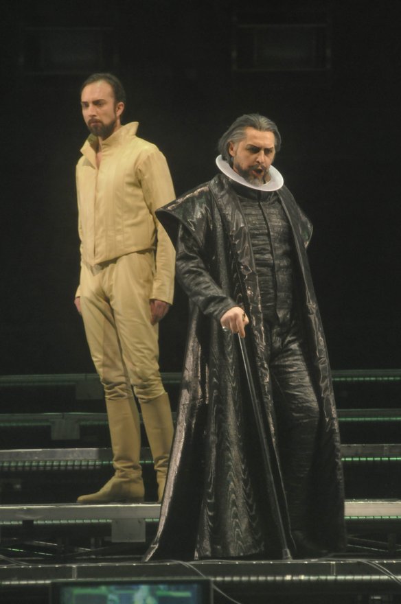 konstantin_gorny_don_carlo_karlsruhe_2009-01.JPG