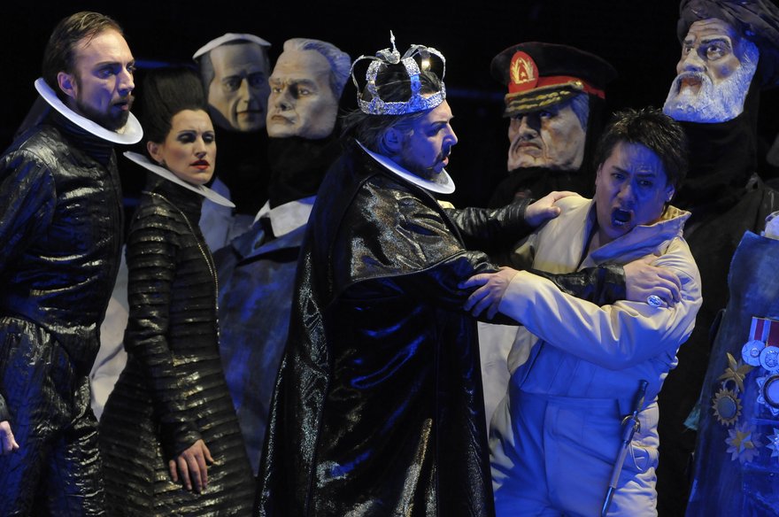 konstantin_gorny_don_carlo_karlsruhe_2009-15.JPG