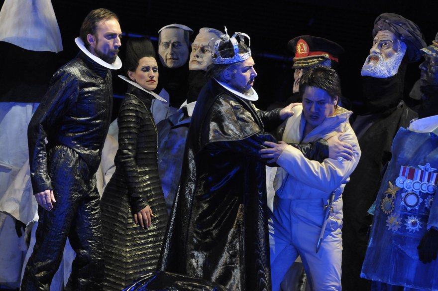 konstantin_gorny_don_carlo_karlsruhe_2009-16.JPG
