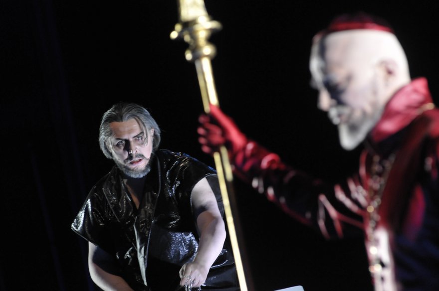 konstantin_gorny_don_carlo_karlsruhe_2009-33.JPG