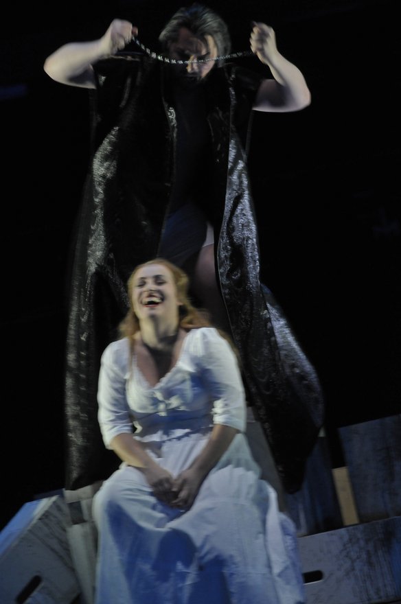 konstantin_gorny_don_carlo_karlsruhe_2009-46.JPG