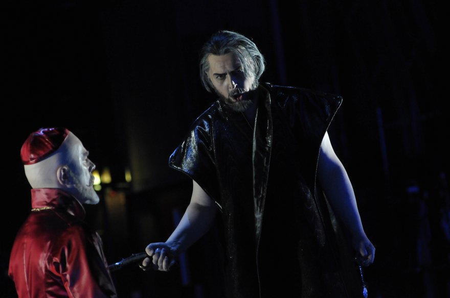 konstantin_gorny_don_carlo_karlsruhe_2009-49.JPG