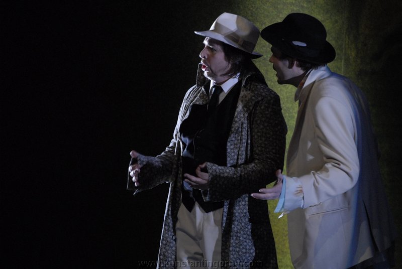 LEPORELLO 
Ma, Signor... 

DON GIOVANNI 
Non pi repliche!konstantin_gorny_don_giovanni_leipzig_2009-akt2-005.JPG
