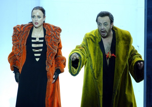 Leo Nucci (Macbeth) e Sylvie Valayre (Lady Macbeth) 