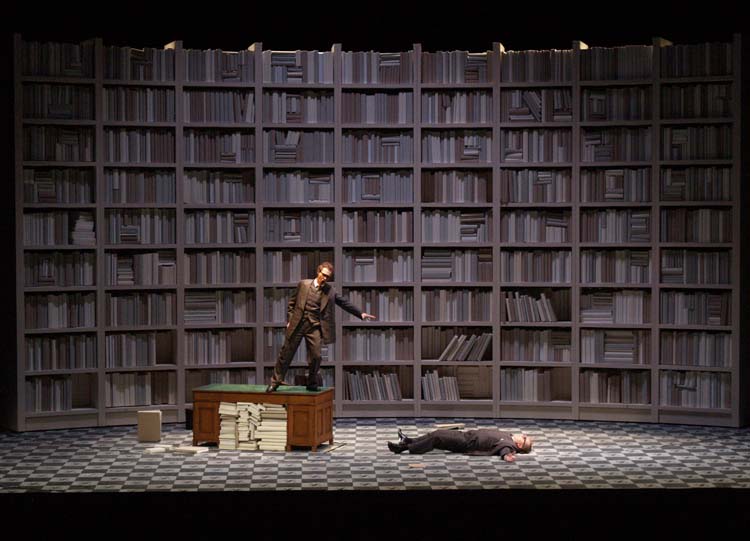 Atto I: Konstantin Gorny (Mefisto), Mauro Nicoletti (Faust)