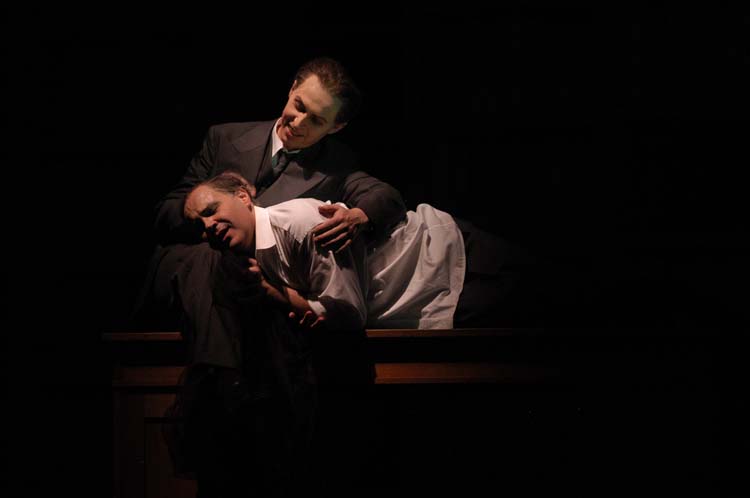 Atto IV: Konstantin Gorny (Mefisto), Mauro Nicoletti (Faust)